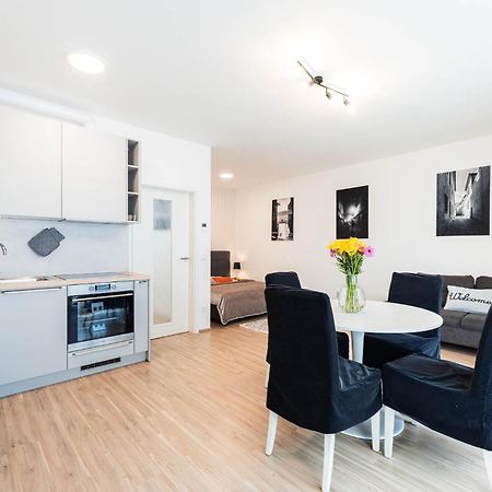 Silvie Apartments - Wolkerova ออลอโมตซ์ ภายนอก รูปภาพ