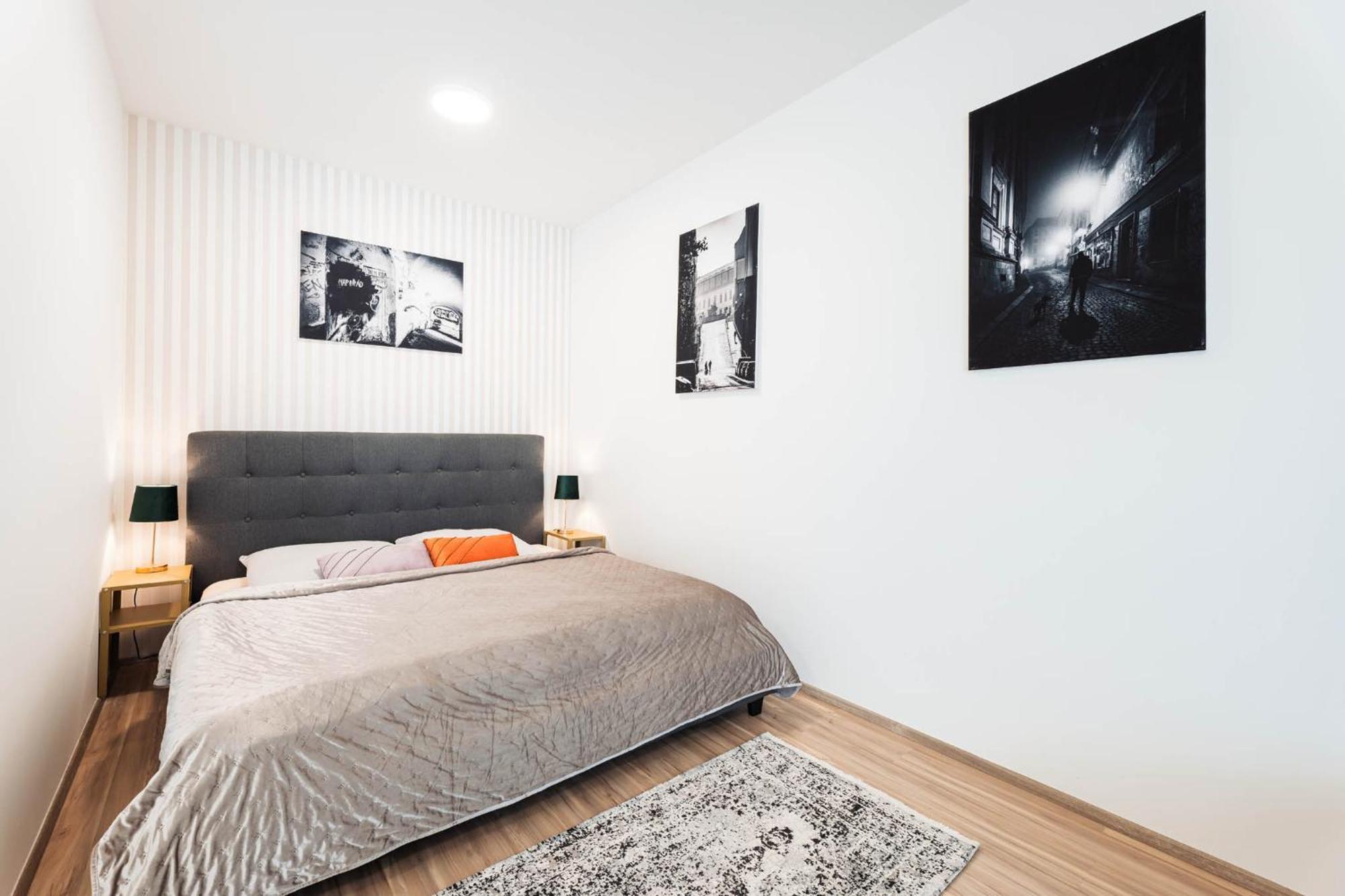 Silvie Apartments - Wolkerova ออลอโมตซ์ ภายนอก รูปภาพ